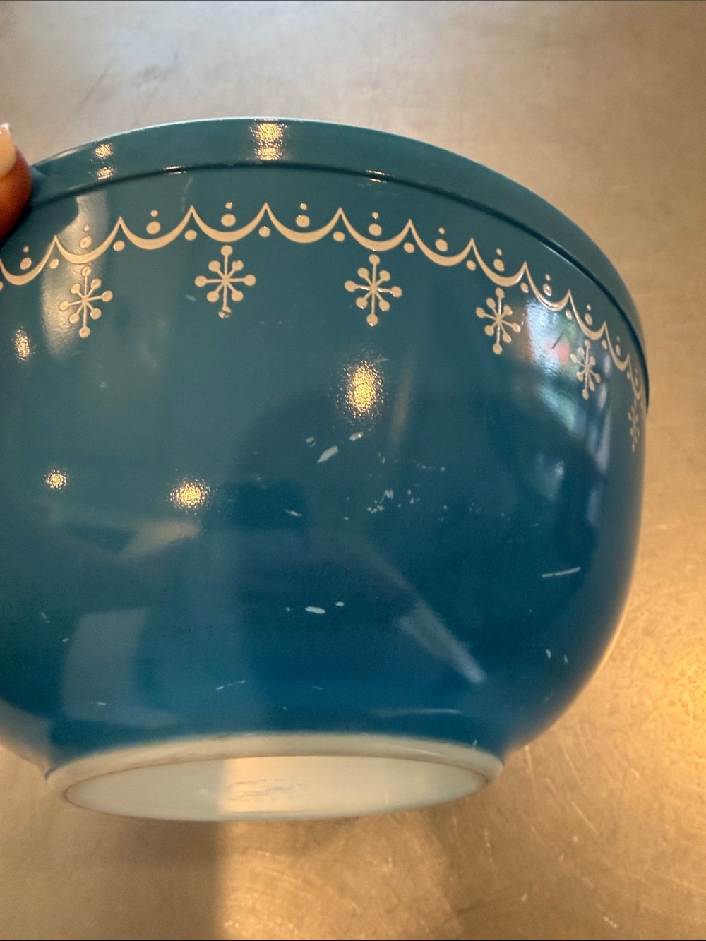 Pyrex Blue Mixing Bowl with White Snowflake Pattern - Picture 5 of 9